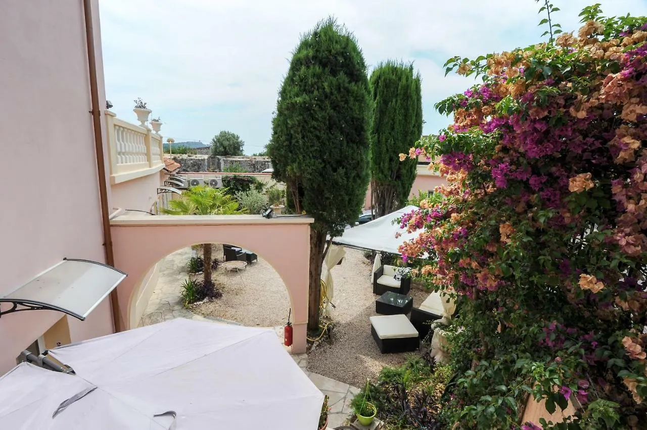 Le Vauban Hotel Villefranche-sur-Mer 3*,